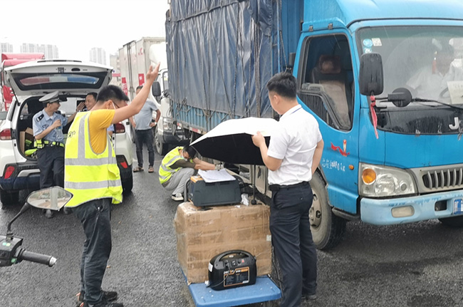 打響第一槍！江西廣電計量協同開展南昌市機動車尾氣路檢路查聯合執法行動